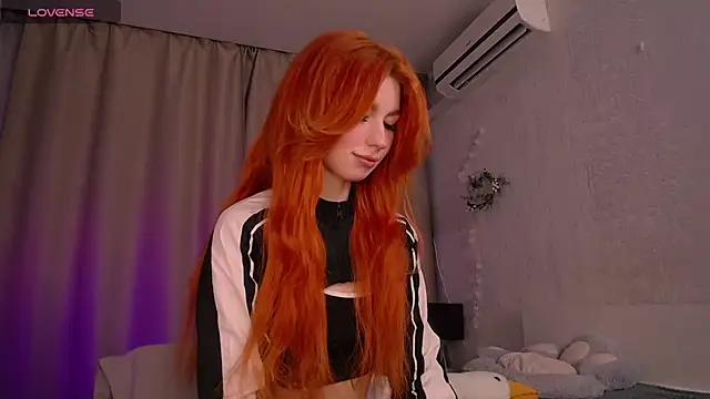 Snapshot of Evaa_Moonn_ chatting on January 20, 2025, 8:30 am Evaa Moonn online show from January 20, 2025, 8:30 am