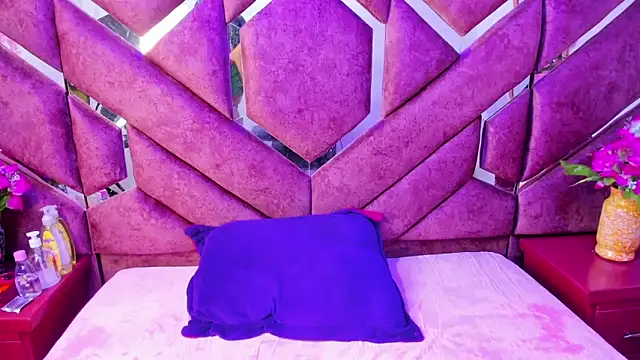 Snapshot of milly_print chatting on September 9, 2025, 3:28 am milly print online show from September 9, 2025, 3:28 am