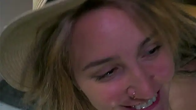 Snapshot of Winnie_sweet chatting on December 20, 2024, 1:54 pm Winnie sweet online show from December 20, 2024, 1:54 pm