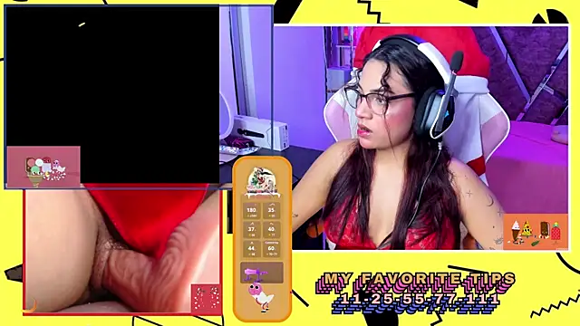 Snapshot of PetiteSophie_ chatting on December 31, 2024, 1:08 pm PetiteSophie  online show from December 31, 2024, 1:08 pm