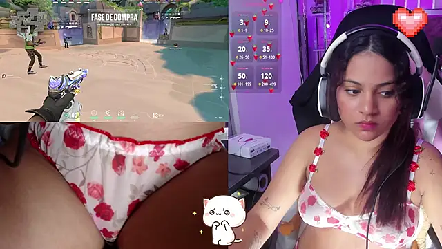 Snapshot of PetiteSophie_ chatting on March 3, 2025, 4:24 pm PetiteSophie  online show from March 3, 2025, 4:24 pm