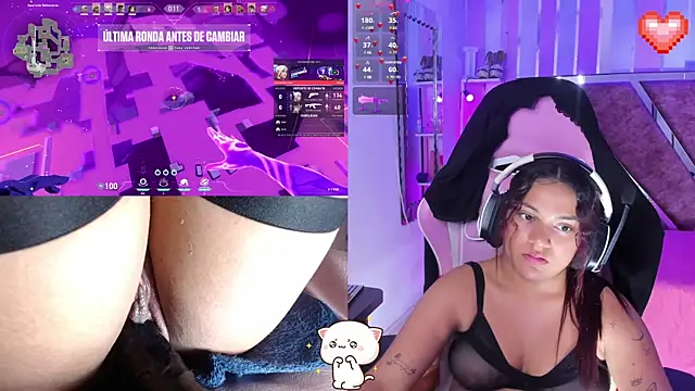 Snapshot of PetiteSophie_ chatting on March 6, 2025, 5:11 pm PetiteSophie  online show from March 6, 2025, 5:11 pm