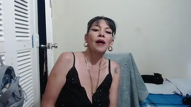 Snapshot of electra-mommy chatting on February 17, 2025, 4:04 pm electra-mommy online show from February 17, 2025, 4:04 pm