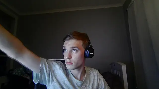 bluegaze6 online show from November 18, 2025, 11:03 am