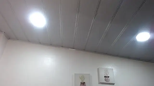 Snapshot of candy_lux_ chatting on February 20, 2025, 3:52 pm candy lux  online show from February 20, 2025, 3:52 pm