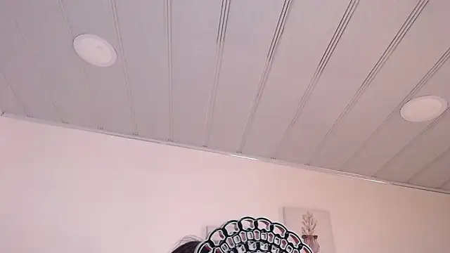 Snapshot of candy_lux_ chatting on February 28, 2025, 5:59 pm candy lux  online show from February 28, 2025, 5:59 pm