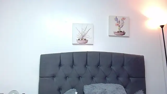 Snapshot of candy_lux_ chatting on September 19, 2025, 9:37 pm candy lux  online show from September 19, 2025, 9:37 pm