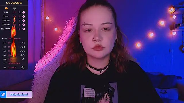 Snapshot of lala_loulou_land chatting on March 1, 2025, 8:42 pm lala loulou land online show from March 1, 2025, 8:42 pm