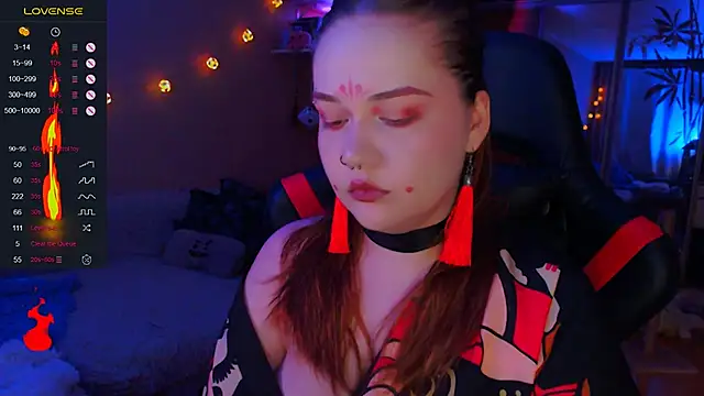 Snapshot of lala_loulou_land chatting on October 31, 2025, 9:05 pm lala loulou land online show from October 31, 2025, 9:05 pm