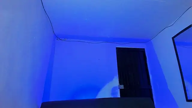 Snapshot of emperatrizhotwolf chatting on February 27, 2025, 10:48 am emperatrizhotwolf online show from February 27, 2025, 10:48 am