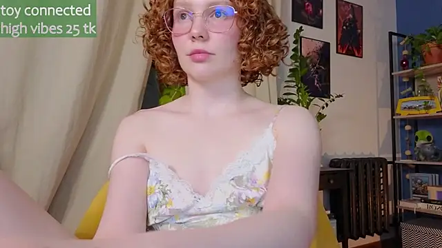 Snapshot of _lightmyfire chatting on March 5, 2025, 6:45 pm lightmyfire online show from March 5, 2025, 6:45 pm