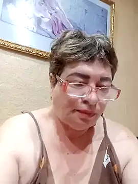 Snapshot of Lee_Nell chatting on February 16, 2025, 11:48 pm Lee Nell online show from February 16, 2025, 11:48 pm