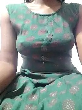 Snapshot of rituporna2004 chatting on January 11, 2025, 8:11 am rituporna2004 online show from January 11, 2025, 8:11 am