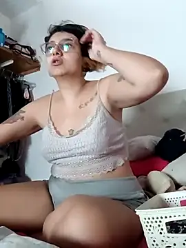 Snapshot of ConeNella chatting on March 12, 2025, 3:18 pm ConeNella online show from March 12, 2025, 3:18 pm