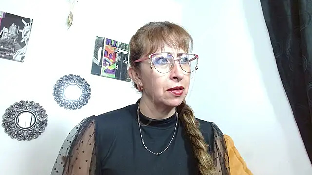 Snapshot of Wiktoria_Brownx chatting on March 11, 2025, 3:59 am Wiktoria Brownx online show from March 11, 2025, 3:59 am