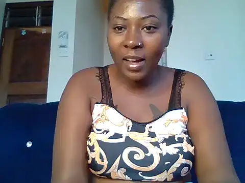 Snapshot of choco_dimples chatting on February 3, 2025, 5:40 am choco dimples online show from February 3, 2025, 5:40 am