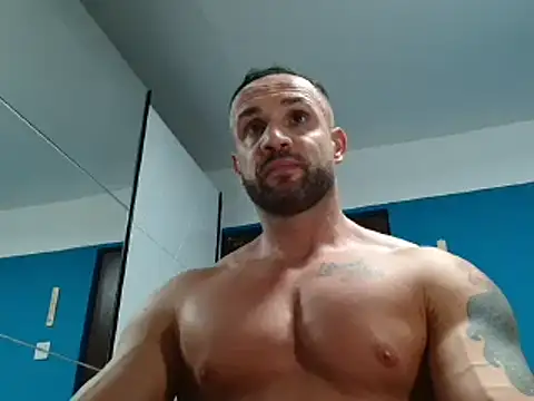 Snapshot of Magnificmuscles89 chatting on December 24, 2024, 6:28 pm Magnificmuscles89 online show from December 24, 2024, 6:28 pm