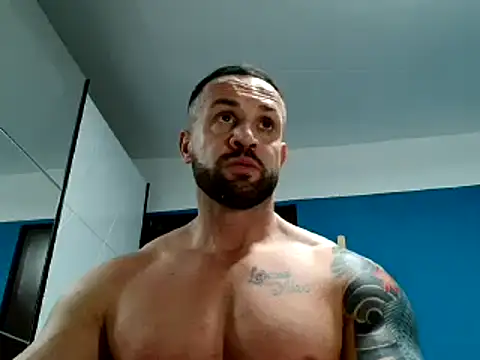 Snapshot of Magnificmuscles89 chatting on February 3, 2025, 2:13 pm Magnificmuscles89 online show from February 3, 2025, 2:13 pm