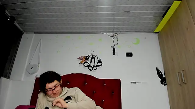 Snapshot of Sweet-Suck69 chatting on January 6, 2025, 4:26 am Sweet-Suck69 online show from January 6, 2025, 4:26 am