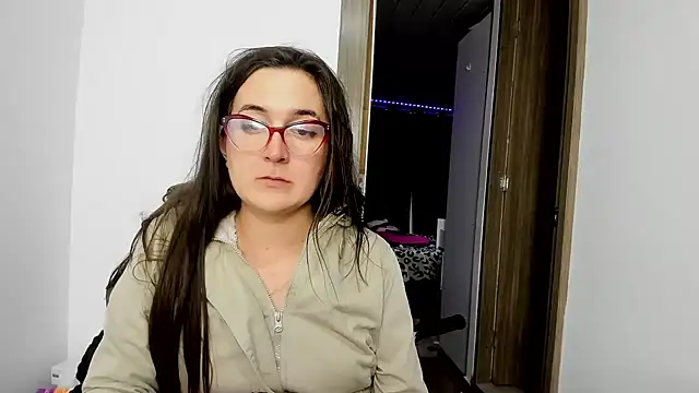 Snapshot of Sweet-Suck69 chatting on February 11, 2025, 2:57 am Sweet-Suck69 online show from February 11, 2025, 2:57 am