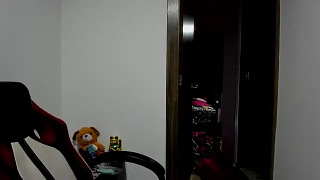 Snapshot of Sweet-Suck69 chatting on February 19, 2025, 1:40 am Sweet-Suck69 online show from February 19, 2025, 1:40 am