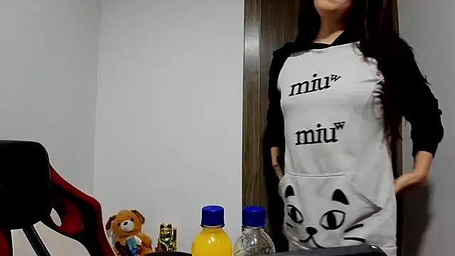 Snapshot of Sweet-Suck69 chatting on February 20, 2025, 2:40 am Sweet-Suck69 online show from February 20, 2025, 2:40 am