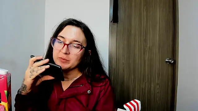 Snapshot of Sweet-Suck69 chatting on February 24, 2025, 4:49 am Sweet-Suck69 online show from February 24, 2025, 4:49 am