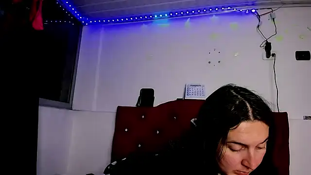 Snapshot of Sweet-Suck69 chatting on March 12, 2025, 7:02 am Sweet-Suck69 online show from March 12, 2025, 7:02 am