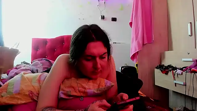 Snapshot of Sweet-Suck69 chatting on March 21, 2025, 4:07 pm Sweet-Suck69 online show from March 21, 2025, 4:07 pm