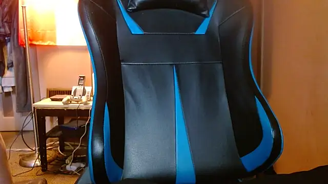 Snapshot of cosmicjones chatting on December 25, 2024, 2:13 pm cosmicjones online show from December 25, 2024, 2:13 pm