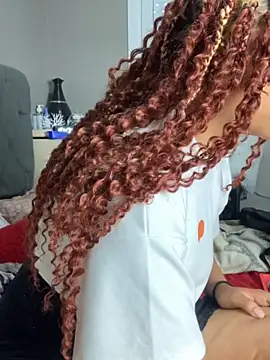 Snapshot of MaryAlbuquerque chatting on October 13, 2025, 6:41 pm MaryAlbuquerque online show from October 13, 2025, 6:41 pm