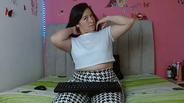 Snapshot of monickhot303av chatting on February 13, 2025, 2:56 am monickhot303av online show from February 13, 2025, 2:56 am