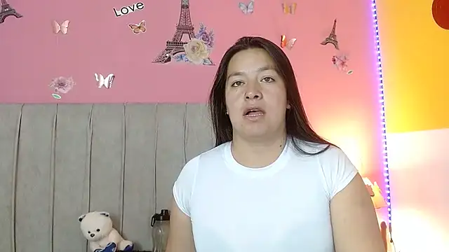 Snapshot of monickhot303av chatting on September 19, 2025, 4:03 am monickhot303av online show from September 19, 2025, 4:03 am