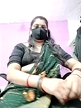 Snapshot of Ruksar-Pathan chatting on January 30, 2025, 5:17 pm Ruksar-Pathan online show from January 30, 2025, 5:17 pm