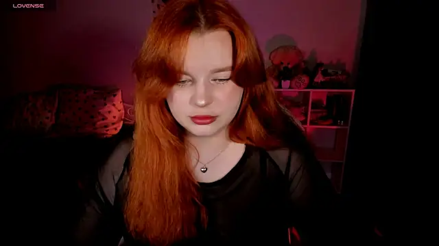 Snapshot of _Lisa_x chatting on October 7, 2025, 2:36 pm  Lisa x online show from October 7, 2025, 2:36 pm