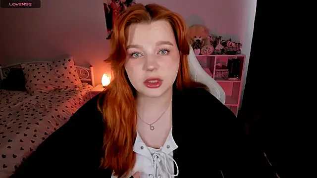Snapshot of _Lisa_x chatting on October 24, 2025, 10:00 am  Lisa x online show from October 24, 2025, 10:00 am
