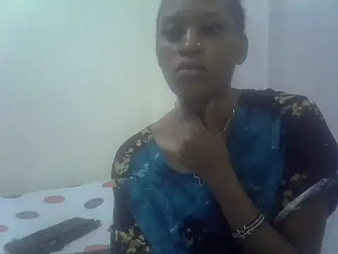 Snapshot of Sweet_Vinkah chatting on November 7, 2025, 12:27 pm Sweet Vinkah online show from November 7, 2025, 12:27 pm