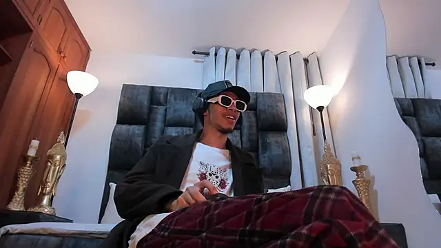 Snapshot of TomyMosterCock chatting on December 7, 2024, 12:52 am TomyMosterCock online show from December 7, 2024, 12:52 am