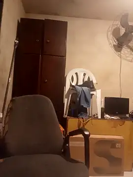 Snapshot of Claudiop2061 chatting on September 28, 2025, 5:40 pm Claudiop2061 online show from September 28, 2025, 5:40 pm