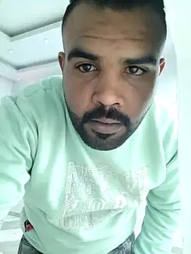 Snapshot of ListedLoin chatting on February 16, 2025, 11:59 am ListedLoin online show from February 16, 2025, 11:59 am