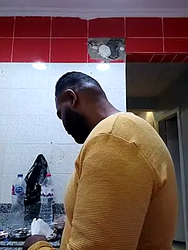 Snapshot of ListedLoin chatting on February 17, 2025, 9:46 am ListedLoin online show from February 17, 2025, 9:46 am