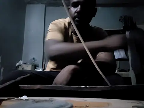 Snapshot of ListedLoin chatting on October 9, 2025, 7:12 pm ListedLoin online show from October 9, 2025, 7:12 pm