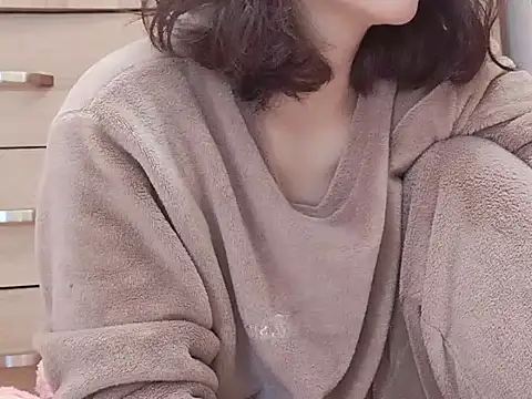 Snapshot of Pink_cream chatting on March 1, 2025, 12:50 am Pink cream online show from March 1, 2025, 12:50 am