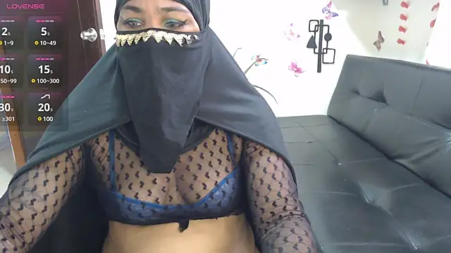 Snapshot of Aaliyah_brown chatting on March 12, 2025, 2:12 pm Aaliyah brown online show from March 12, 2025, 2:12 pm