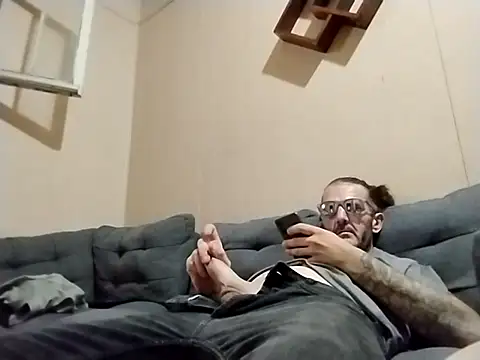 Snapshot of mebmeb24 chatting on October 6, 2025, 1:52 pm mebmeb24 online show from October 6, 2025, 1:52 pm