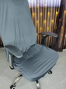 Snapshot of Tanvi-patil chatting on March 8, 2025, 5:59 am Tanvi-patil online show from March 8, 2025, 5:59 am