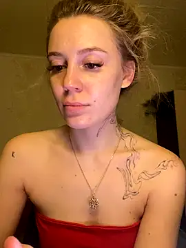 Snapshot of meanexx chatting on October 18, 2025, 1:34 pm meanexx online show from October 18, 2025, 1:34 pm