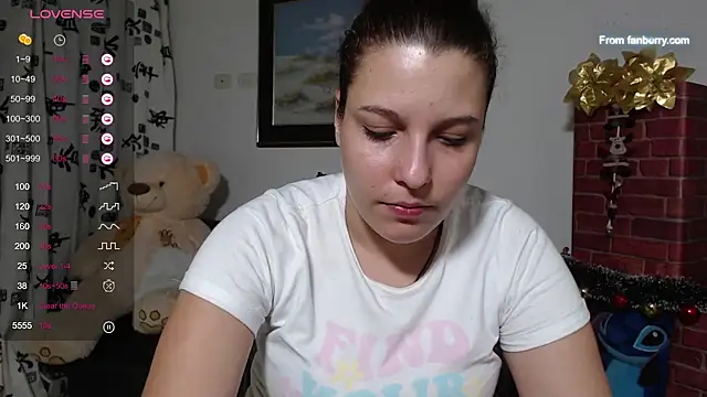 Snapshot of alexia_87 chatting on December 5, 2024, 11:18 pm alexia 87 online show from December 5, 2024, 11:18 pm