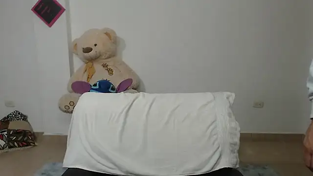 Snapshot of alexia_87 chatting on March 13, 2025, 4:16 am alexia 87 online show from March 13, 2025, 4:16 am