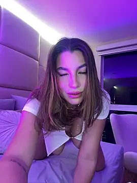 Snapshot of SaharaRush_ chatting on January 23, 2025, 3:37 am SaharaRush online show from January 23, 2025, 3:37 am